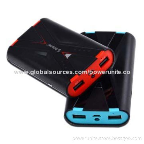 New Design Power Banks for Smartphones/Tablet PCs, Three USB Output with 7,800mA Battery
